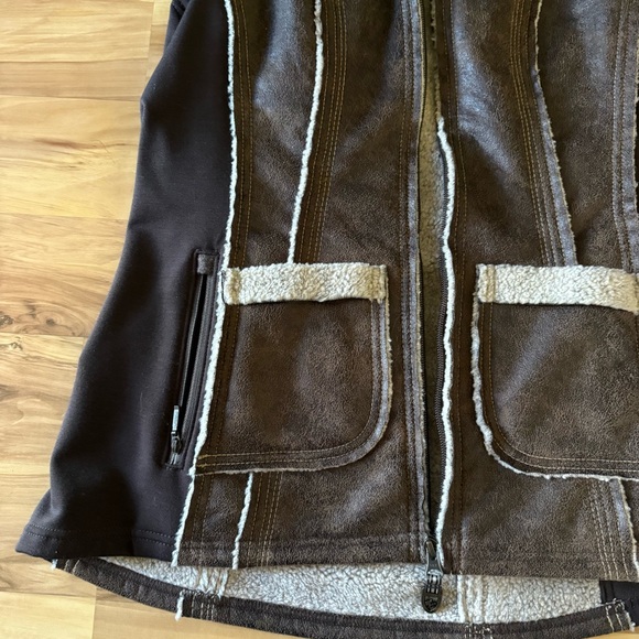 Kuhl Women's Brown and Beige Vest - Picture 3 of 4